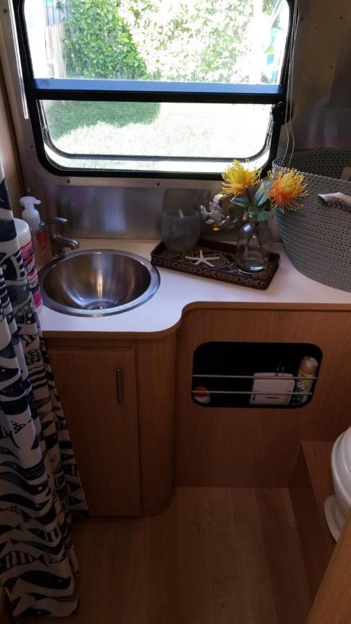 Airstream In The Center Of It All ไมอามี ภายนอก รูปภาพ