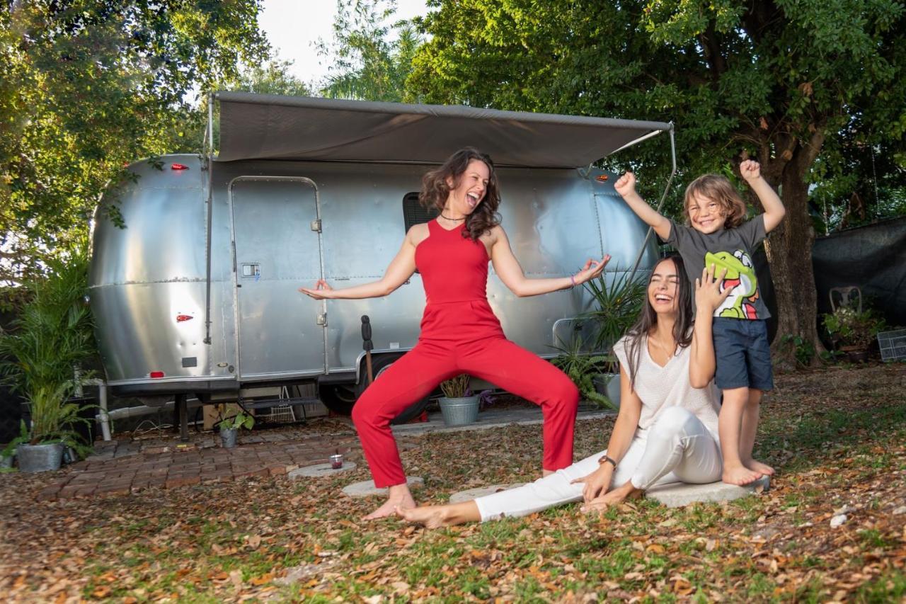 Airstream In The Center Of It All ไมอามี ภายนอก รูปภาพ